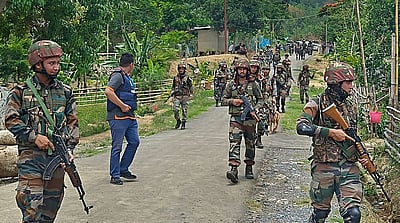 சட்ட விரோத ஆயுதங்களை 7 நாள்களில் ஒப்படைக்கவும்: மணிப்பூர் ஆளுநர் உத்தரவு! 