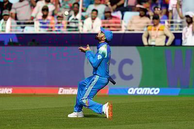 முகமது அசாருதீன் சாதனையை சமன் செய்த விராட் கோலி!