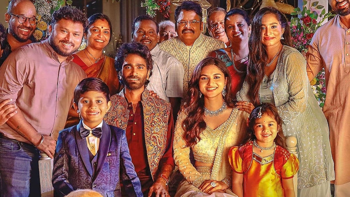 டிராகன் போஸ்டர்.