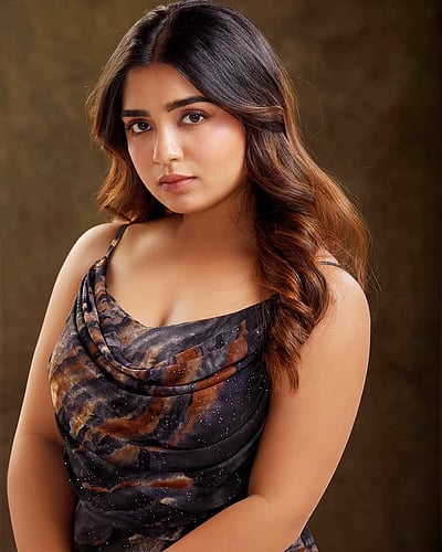 மேகமோ அவள்.. கௌரி கிஷன்!