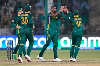 சாம்பியன்ஸ் டிராபி: ஆப்கனை வீழ்த்தி தென்னாப்பிரிக்கா அபார வெற்றி!