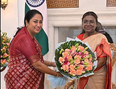 குடியரசுத் தலைவர் முர்முவுடன் ரேகா குப்தா சந்திப்பு!