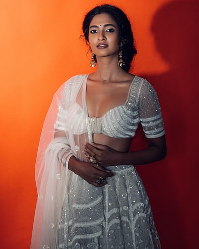 அனல்... கீர்த்தி பாண்டியன்!