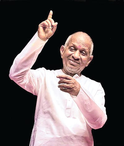 திரைக்கதிர்