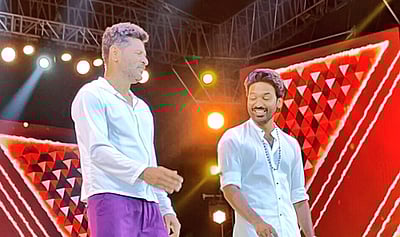 பிரபு தேவா நிகழ்ச்சியில் நடனமாடிய தனுஷ், எஸ். ஜே. சூர்யா!