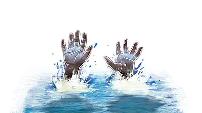 சுற்றுலாத் தளத்தில் மூழ்கிய பயணிகள்! 2 இளைஞர்கள் பலி! 