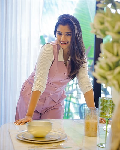 மின்சாரப் பார்வை... அர்ச்சனா!