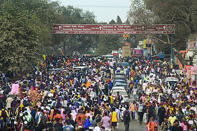 திணறும் பிரயாக்ராஜ்..! கும்பமேளாவுக்கு யாரும் வர வேண்டாம் - உள்ளூர் மக்கள் கோரிக்கை