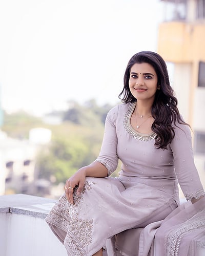 அழகின் அழகே... ஐஸ்வர்யா ராஜேஷ்!