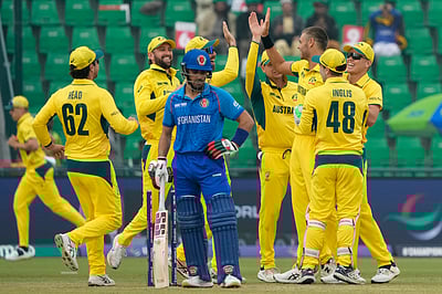 மழையால் கைவிடப்பட்ட போட்டி; ஆஸ்திரேலிய அணி அரையிறுதிக்கு முன்னேற்றம்!