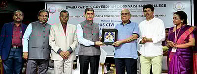 ஆரியா்கள் குறித்து தமிழகத்தில் தவறான பரப்புரை: ஆளுநா் ஆா்.என்.ரவி