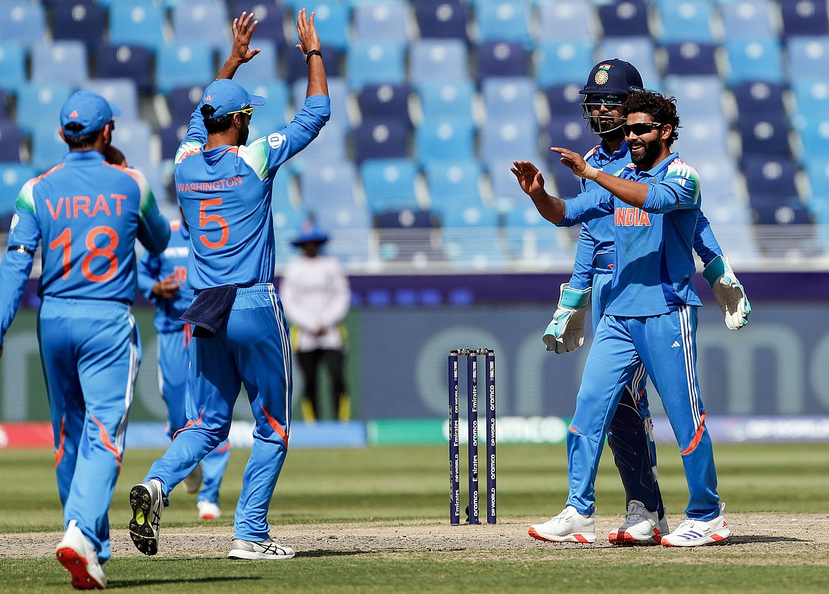 சாம்பியன்ஸ் டிராபி தொடரில் இந்தியா வெற்றி - புகைப்படங்கள்