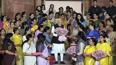பிரதமரின் பாதுகாப்பு பணியில் ’மகளிர் மட்டும்’ !