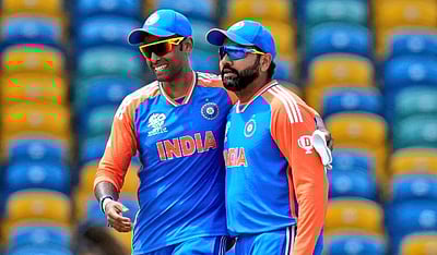 4 ஆண்டுகளில் 4-வது ஐசிசி இறுதிப்போட்டி! -ரோஹித்துக்கு சூர்யகுமார் யாதவ் வாழ்த்து! 