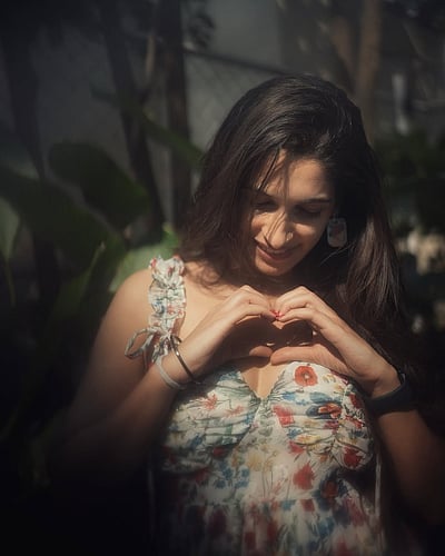 பெண்கள் நம்பிக்கையின் ஒளி... தேஜஸ்வினி சர்மா!