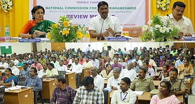 தூய்மைப் பணியாளா்களின் குறைகளை களைய நடவடிக்கை:
தேசிய ஆணையத் தலைவா்