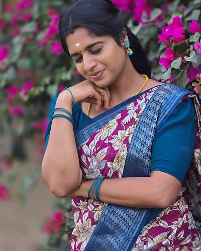 கனவுகள் களவாடுதே... சத்யா தேவராஜன்! 