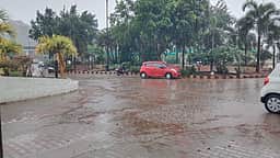 மழையைக் காணவில்லை! போஸ்டர் ஒட்டும் நிலையில் சென்னை மக்கள்! தமிழகத்தில் பரவலாக மழை! 