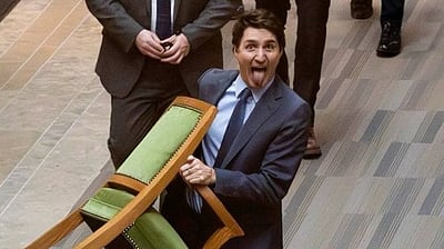 நாடாளுமன்றத்தில் இருந்து நாற்காலியுடன் வெளியேறியே ஜஸ்டின் ட்ரூடோ! 