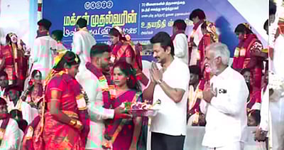 'உடனே குழந்தை பெத்துக்கோங்க.. ஆனால்..' - உதயநிதி பேச்சு! 