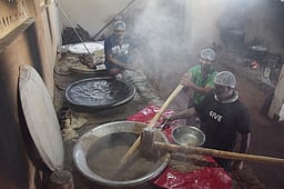 வீட்டிலிருந்து கருகிய வாசனை வெளியேற யோசனை!