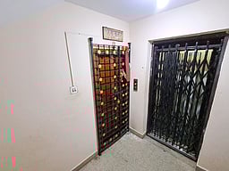 தொழில்நுட்பம் இருக்க பயமேன்? வீட்டின் பாதுகாப்புக்கு சிறந்த யோசனைகள்!