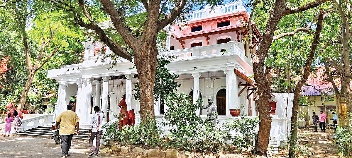 புதுப்பொலிவு...