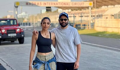 கார் ரேஸ் பயிற்சியில் நாக சைதன்யா - சோபிதா!