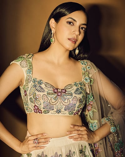 பெண்ணாகிய ஓவியம்... ரிது வர்மா!