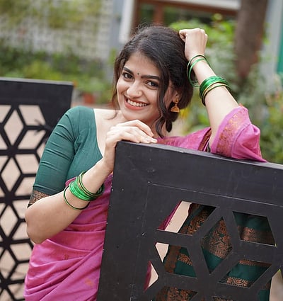 காத்திருப்பது சுகம்... சங்கீர்த்தனா! 