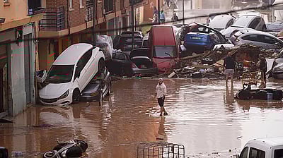 தெற்கு ஸ்பெயினில் கடும் வெள்ளம்! நிரம்பிய நீர்நிலைகள்...மக்கள் வெளியேற்றம்! 