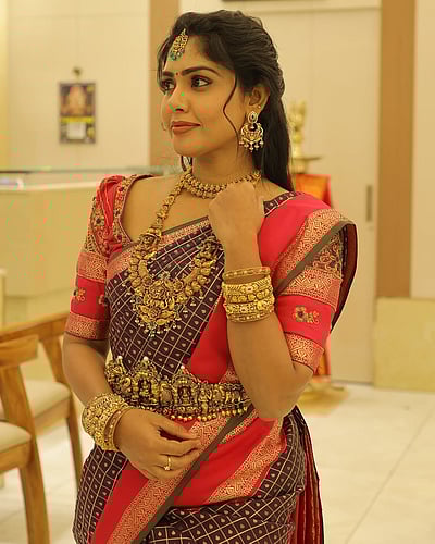 இளவரசியாக அல்ல, ராணியாக!... ஹேமா! 