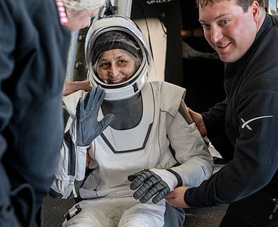 பூமிக்கு திரும்பிய சுனிதா வில்லியம்ஸ் - புகைப்படங்கள்