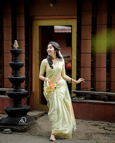 சிரிப்பில் ஆயிரம் தெய்வம்... ஸ்வேதா! 