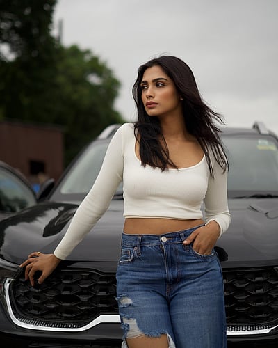 கலையாதே... அதிதி பகத்!