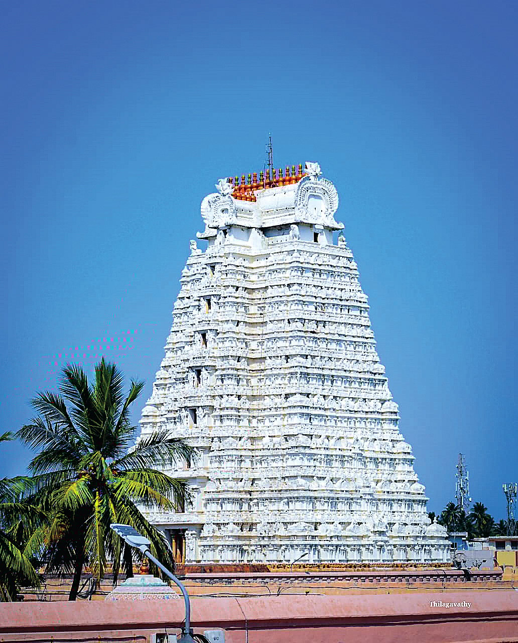 ஸ்ரீரங்கம் வெள்ளை கோபுரம்...