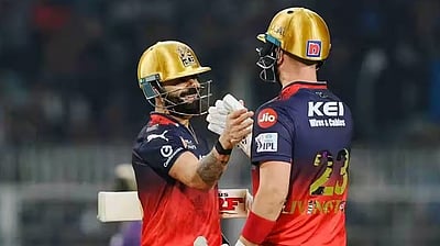 கோலி, சால்ட் அசத்தல் அரைசதம்: வெற்றியுடன் தொடங்கியது ஆர்சிபி!