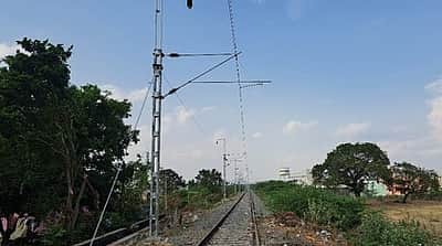நிறைவடையும் நிலையில் ராணிப்பேட்டை - வாலாஜாபேட்டை இருப்புப் பாதை மின்மய பணிகள்