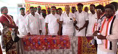 அதிமுக பூத் கமிட்டி நிா்வாகிகள் 
நியமன கலந்தாய்வுக் கூட்டம்!