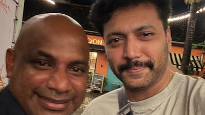 கிரிக்கெட்டர் ஜெயசூர்யாவை சந்தித்த ரவி மோகன்!