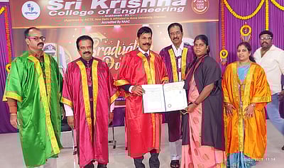 பொறியியல் பட்டதாரிகள் தொழில்முனைவோராக மாறுங்கள்! -முன்னாள் டிஜிபி சைலேந்திரபாபு