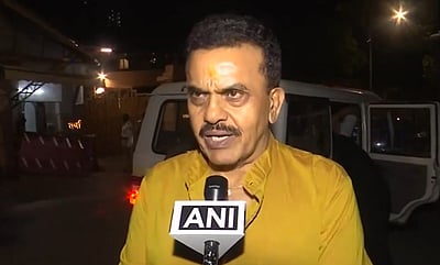 நாகபுரி வன்முறையில் வங்கதேசத்துக்குத் தொடா்பு!
-சிவசேனை குற்றச்சாட்டு