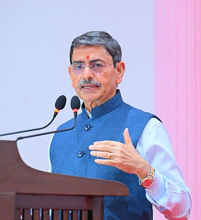 பகத் சிங், ராஜ்குரு, சுக்தேவ்-க்கு 
ஆளுநா் ஆா்.என்.ரவி அஞ்சலி