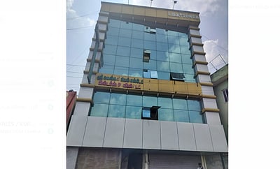 விழுப்புரத்தில் தங்கும் விடுதியில் தீ விபத்து!