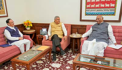 தேசிய நீதிபதிகள் நியமன ஆணையம்: நட்டா, காா்கேயுடன் தன்கா் ஆலோசனை