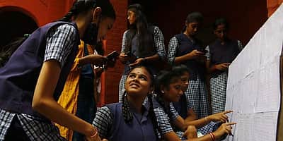 பத்தாம் வகுப்பு பொதுத்தோ்வு:
இன்று தொடக்கம்
