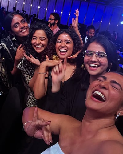 கொண்டாட்ட மனநிலையில்.. பார்வதி திருவோத்து!