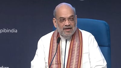 2026 மார்ச் 31-க்குள் நக்சல் இயக்கம்  வேரோடு அழிக்கப்படும்: அமித் ஷா 