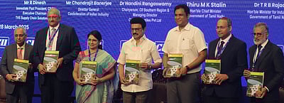 தமிழகத்தில் பசுமைப் பொருளாதார துறைகளில் முதலீடு: தொழில்முனைவோருக்கு முதல்வா் ஸ்டாலின் அழைப்பு