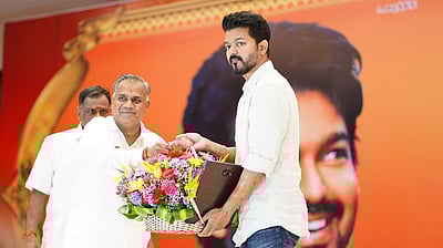 விஷமிகளின் செயல்: போஸ்டர் சர்ச்சை பற்றி ஆனந்த்!